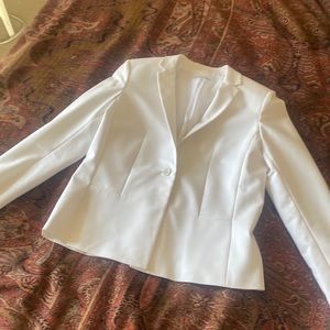 T Tahari NWOT White Blazer